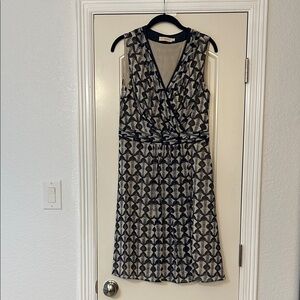 Tory Burch Sleeveless Silk Dress - w faux wrap skirt. Size 8